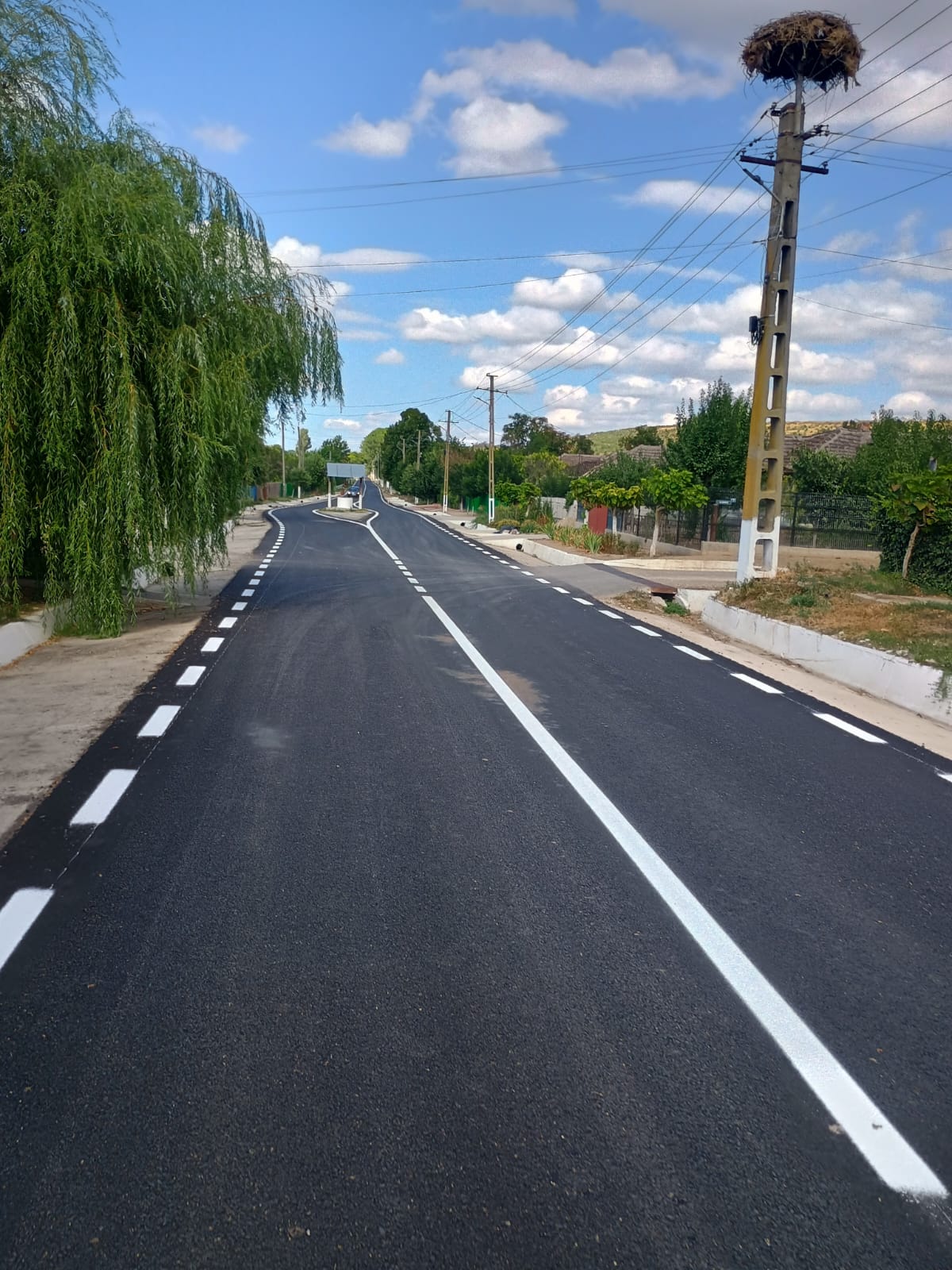 Studiu de caz – Lucrări de marcaje rutiere pe drumuri județene din județul Constanța 14 WhatsApp Image 2025 11 27 at 11.41.00 1
